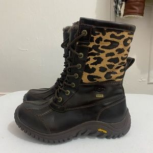 Women’s UGG Adirondack II Stout Leopard Print size 7